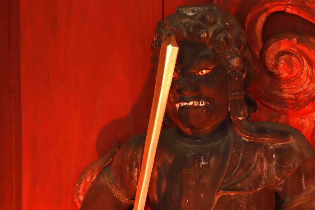 福性寺の不動明王立像